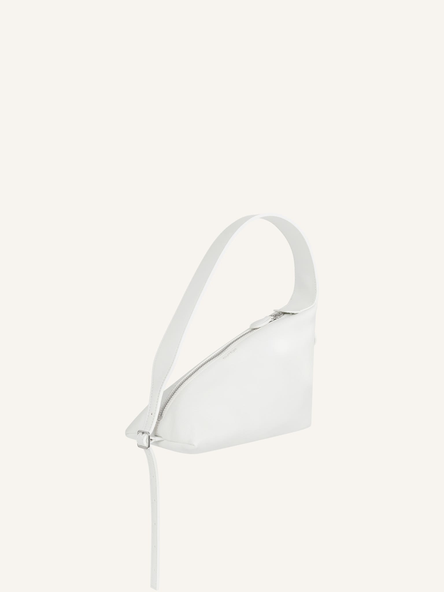LEATHER ONE BAG