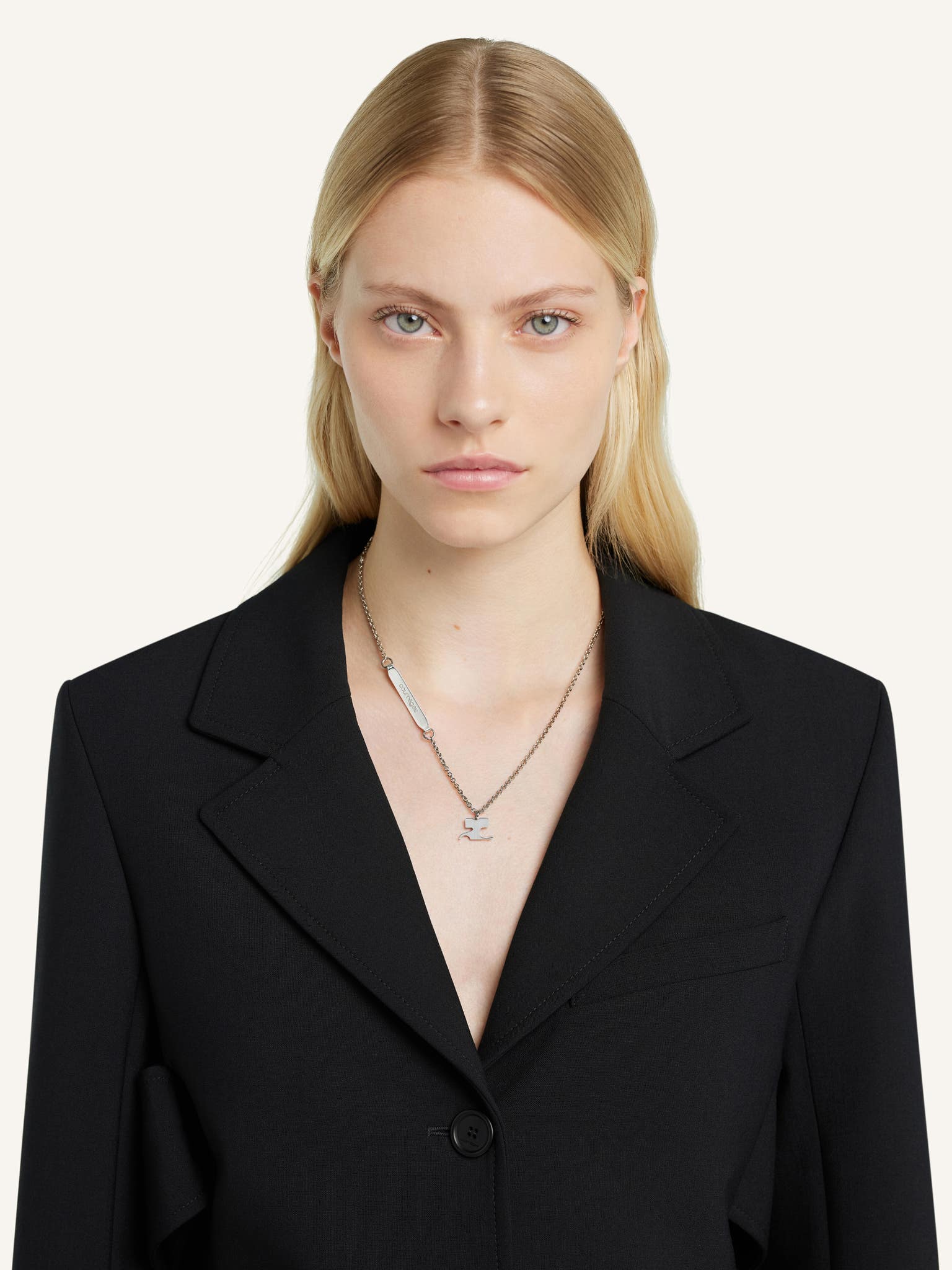 AC CHAIN NECKLACE