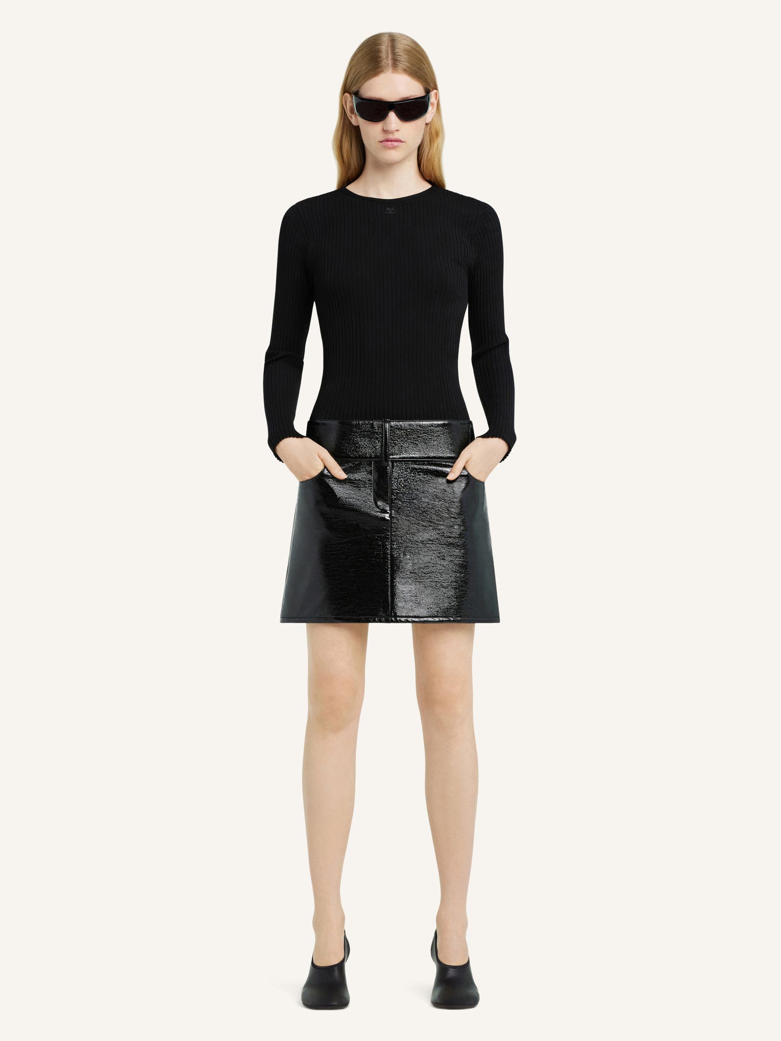 BELTED VINYL MINI SKIRT