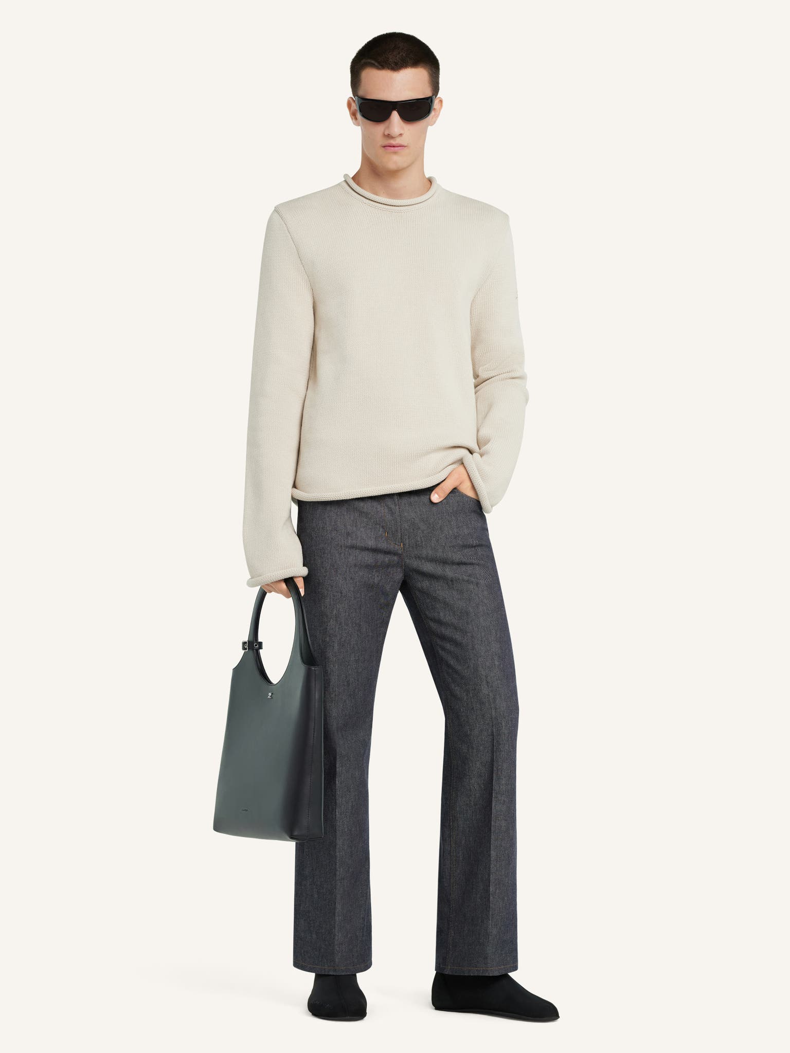 KNIT SWEATER