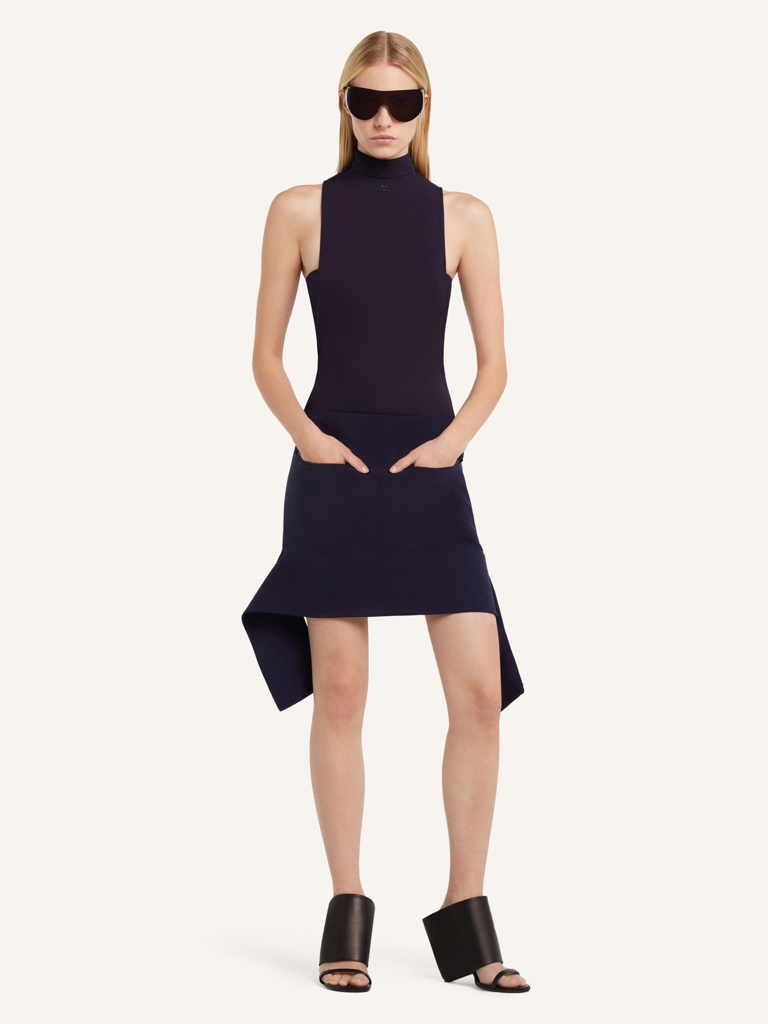 REVERSED BELT MINI SKIRT