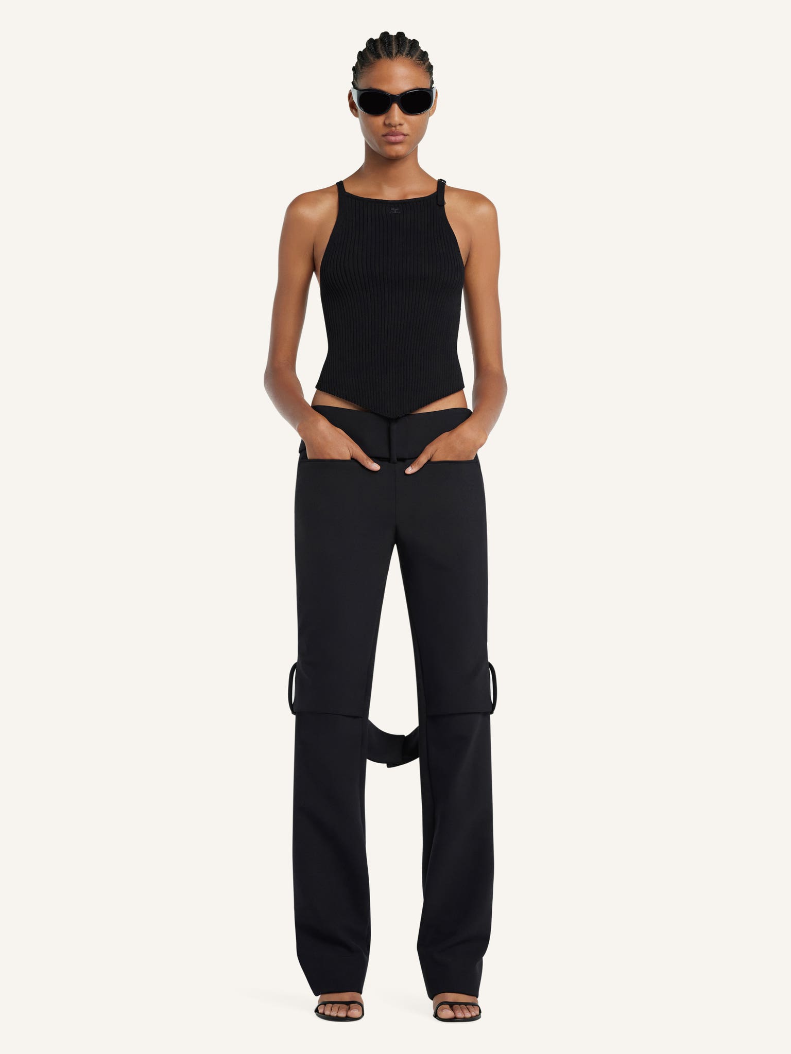 POINTY BUCKLE RIB KNIT TOP