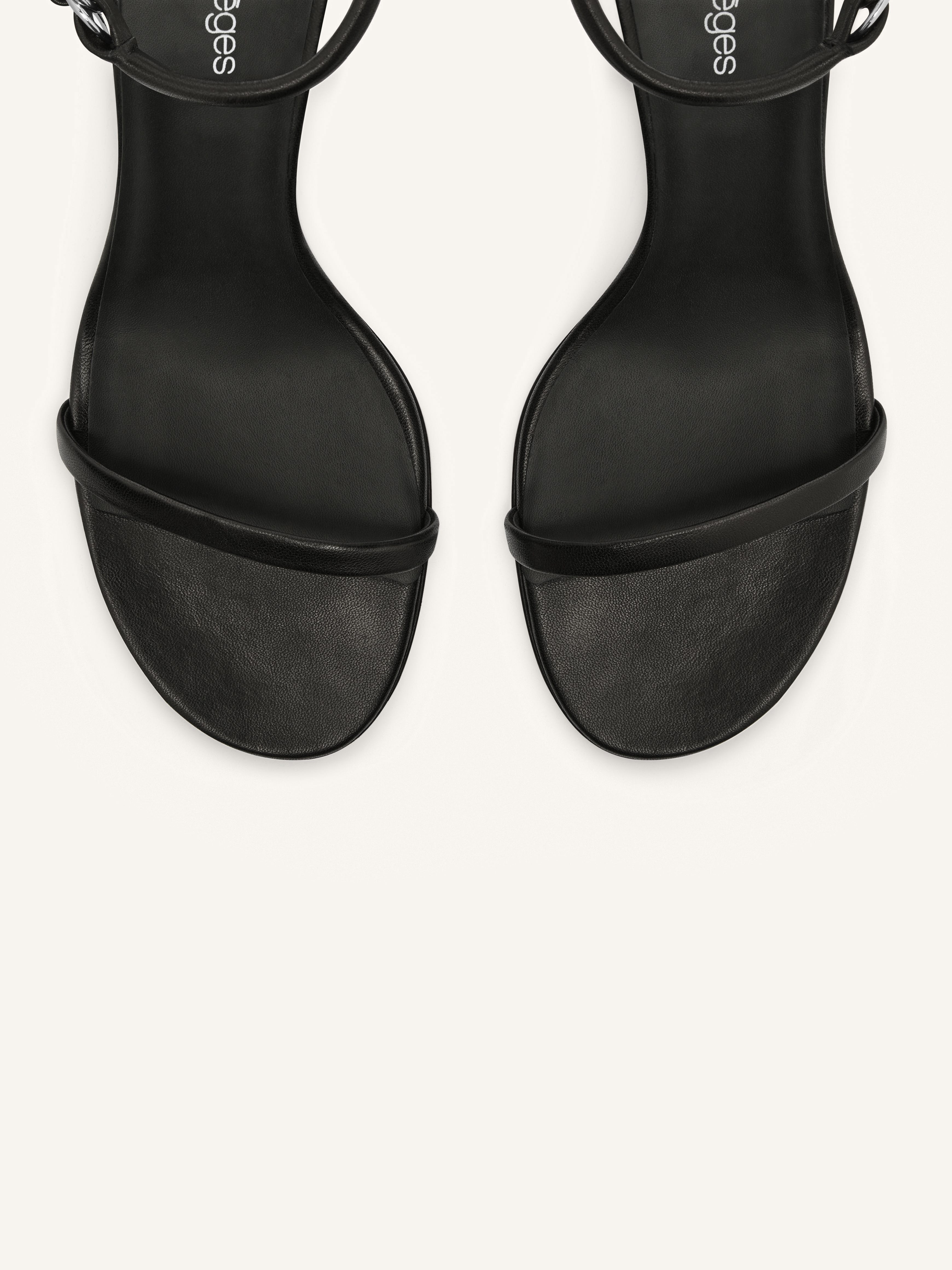 【本物新品保証】 Sandals Women - courrèges (クレージュ) 靴