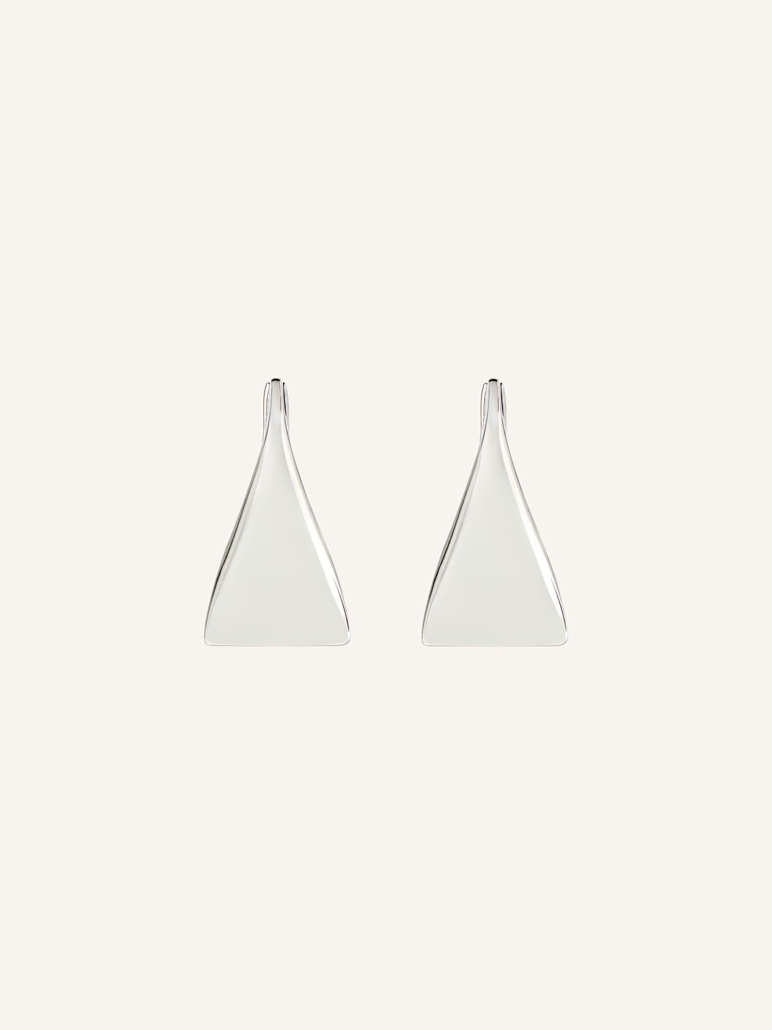 ONE BRASS EARRINGS