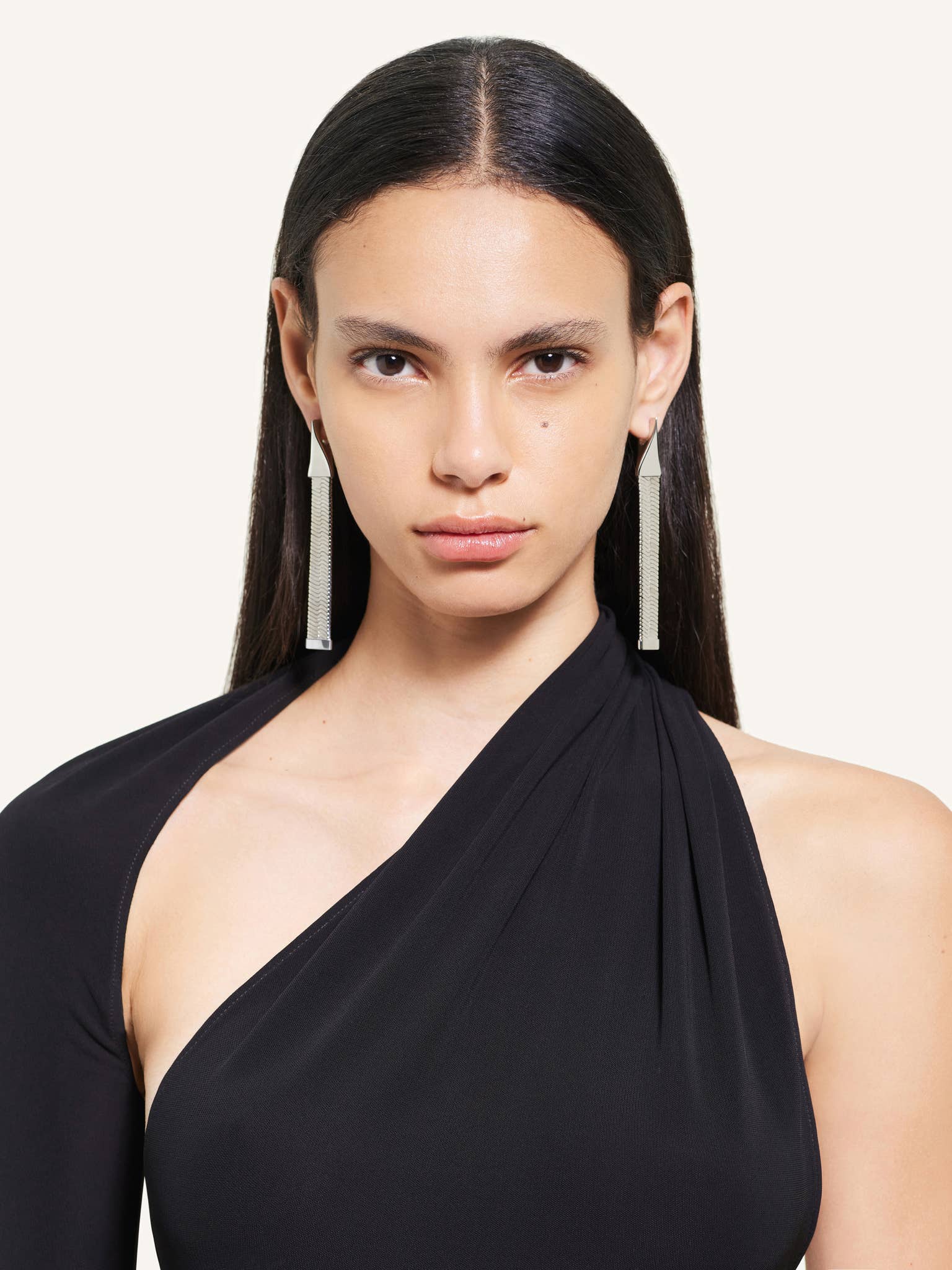 ONE SNAKE CHAIN EARRINGS