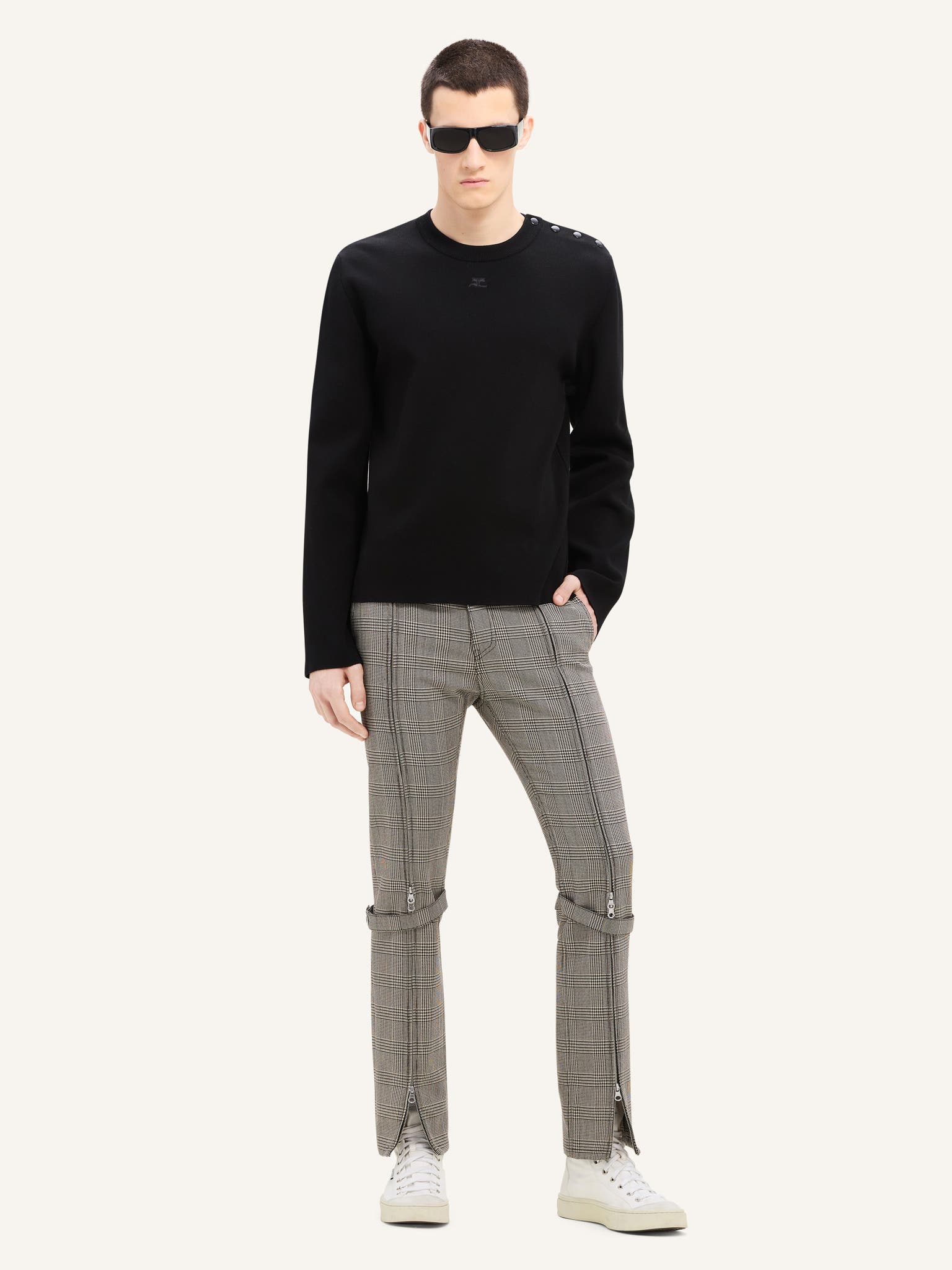 SHOULDER SNAPS SWEATER