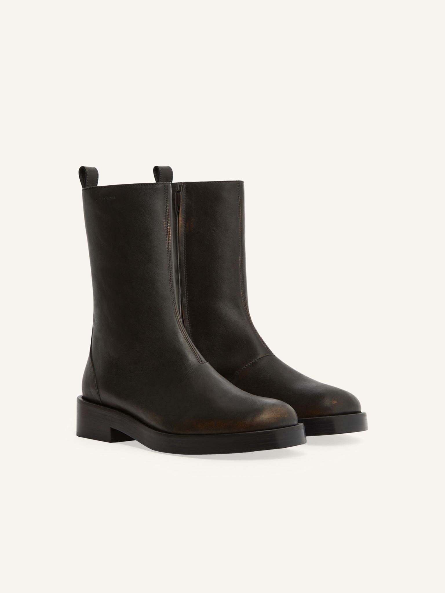 BOTTES EN CUIR PATINÉ 